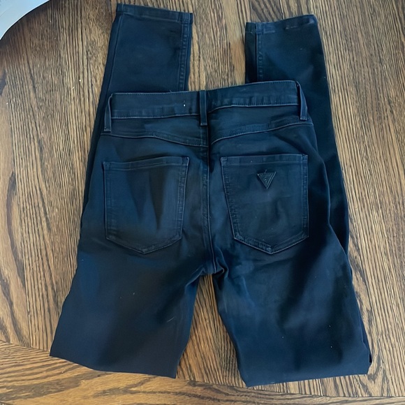 Guess Black High Rise Jeans - Picture 5 of 6